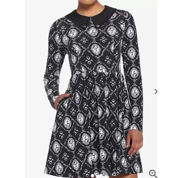 Disney The Nightmare Before Christmas Jack & Sally Cameo Dress Medium - Picture 1 of 9